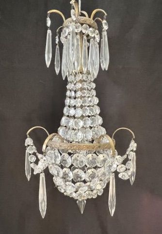a single light french elegant antique bag chandelier