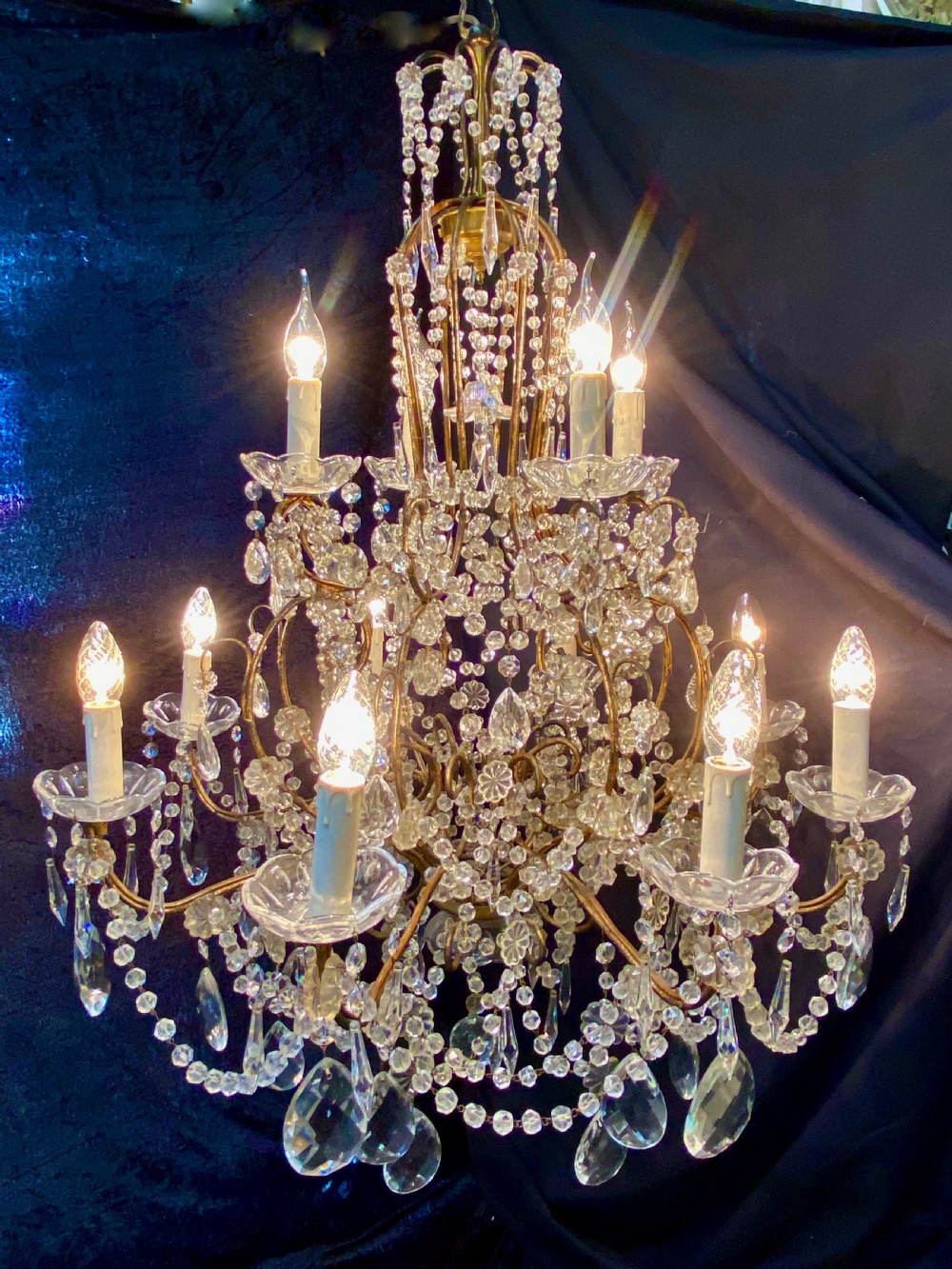 twelve light florentine gilt antique chandelier